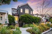 Photo - Custom Built 4 Bedroom Peninsula Point Hom...