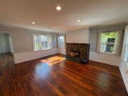 Photo - Move in Ready 2 bed 2 bath Home Near 2nd S...