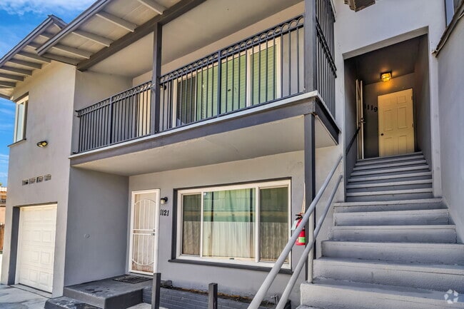 Building Photo - 1119 N Mayfield Ave Unit 1119 Rental