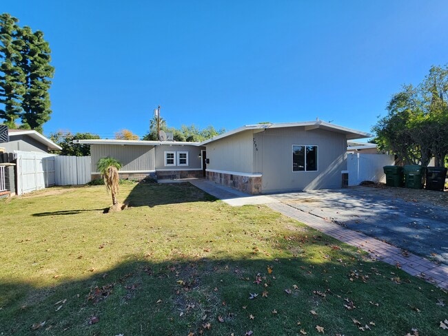 Photo - 7756 Zelzah Ave House