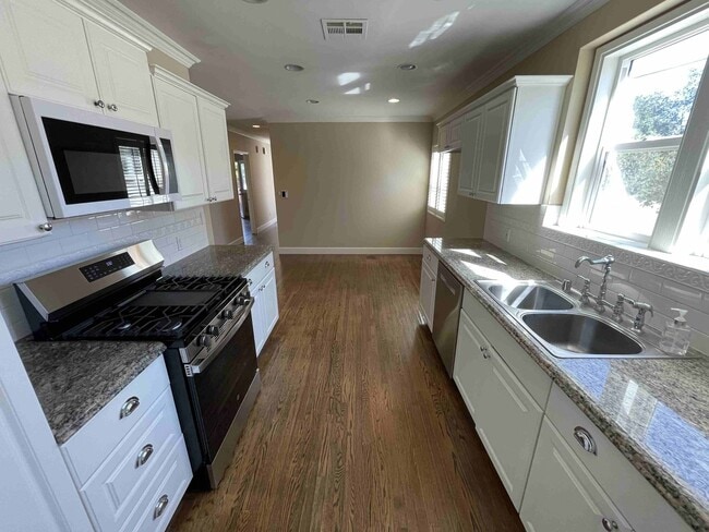 Photo - LOVELY UPGRADED STUDIO CITY HOME!