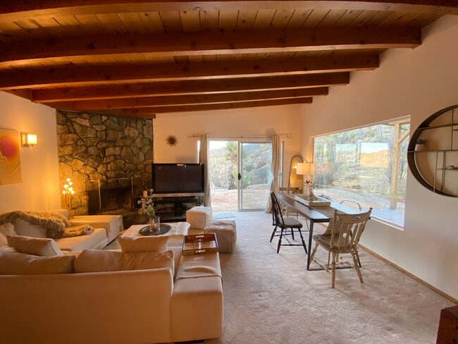 Living Room - 8080 Sunset Rd