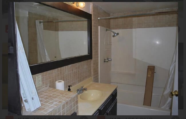 Photo - 82481 Valencia Ave