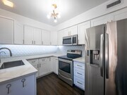 Photo - 215 N Kenwood St Unit 201