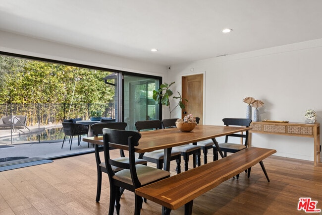 Photo - 3314 McLaughlin Ave