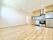 Photo - 233 Rosemont Ave Unit 1