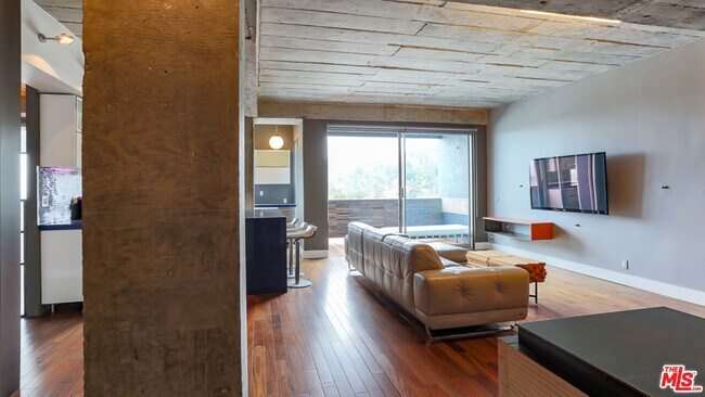 Photo - 7250 Franklin Ave Unit 1112