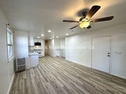 Photo - 622 E 7th St Apartment