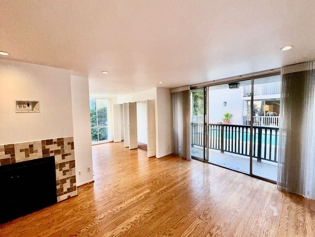 Photo - 1134 Alta Loma Rd