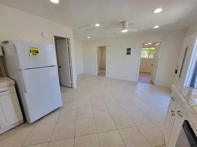 Photo - 210 Goetting Way