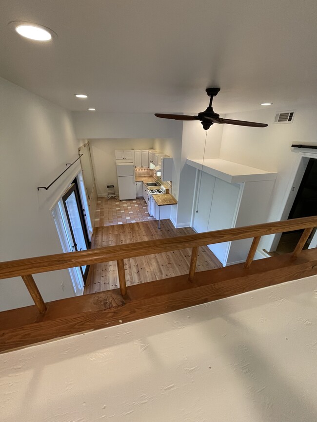 Photo - 754 Old Topanga Canyon Rd Unit jim borland