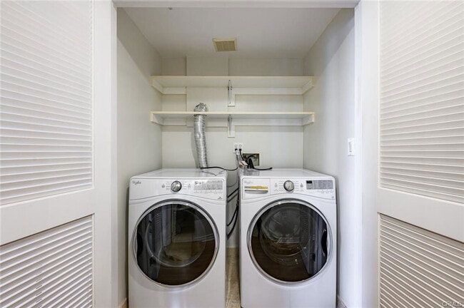 Photo - 1828 Glendon Ave Unit 102