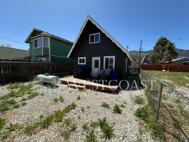 Charming Big Bear Retreat – Cozy 2-Bed Cab... - Charming Big Bear Retreat – Cozy 2-Bed Cab... House