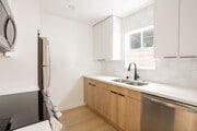 Photo - Larrabee Square Apartments