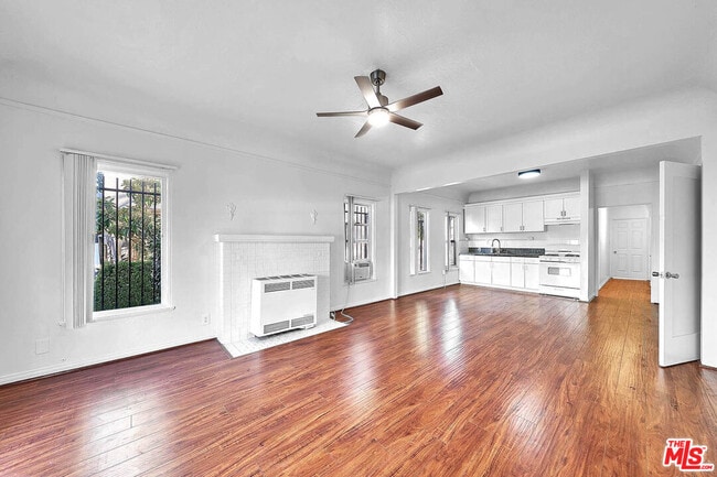 Photo - 1414 S Bronson Ave