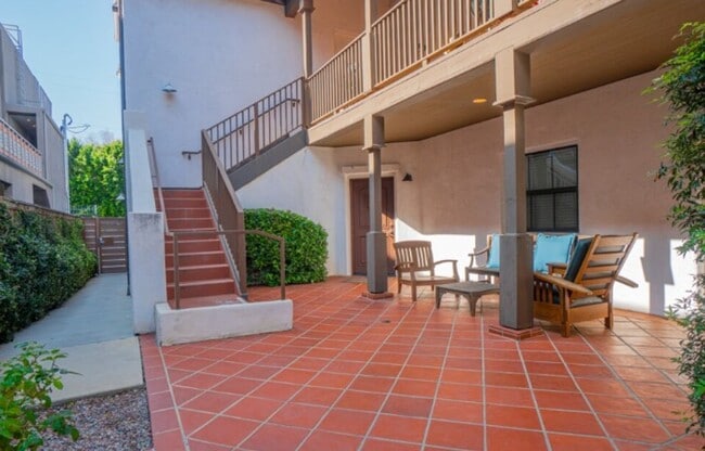 Photo - 3 Bedroom 2 Bathroom Apartment