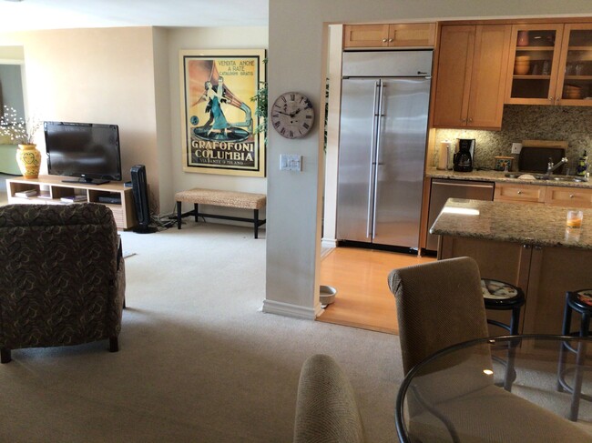 Photo - 415 Montana Ave Unit 306