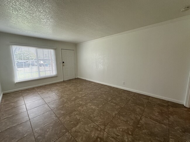 Photo - 13082 14th St