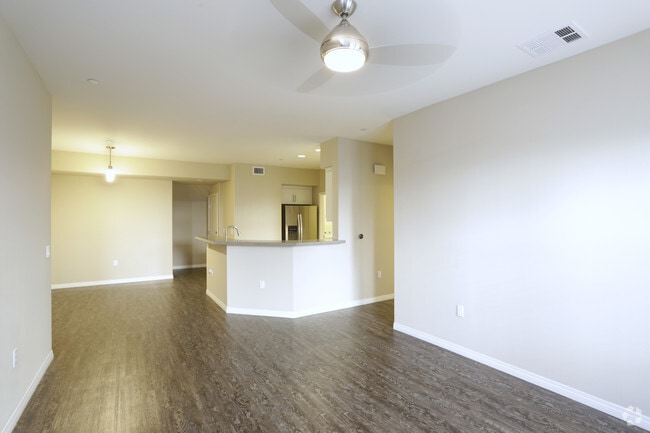 2 BR, 2 BA - B5 - Avino