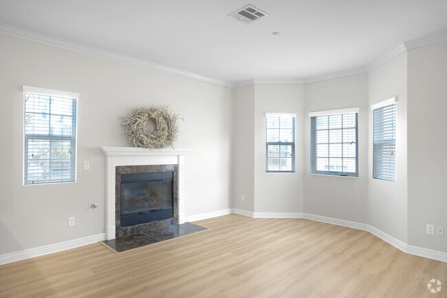 4 BR, 2.5 BA - 1,689 SF - Sycamore Villa Luxury Townhomes