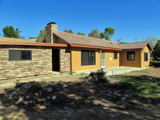 Building Photo - Light and bright Yucaipa 2 bedroom 1 bath ...