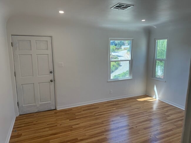 Photo - 2734 Lytelle Pl