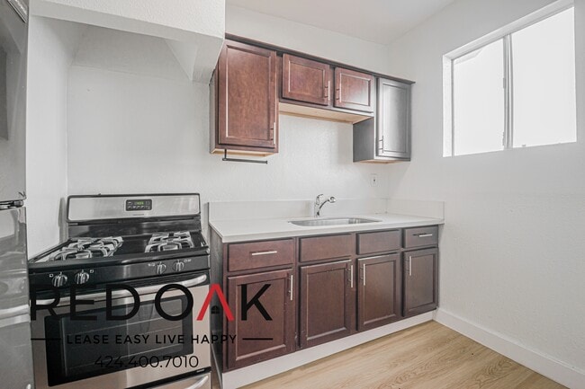 Photo - 4348 Lockwood Ave Unit 3