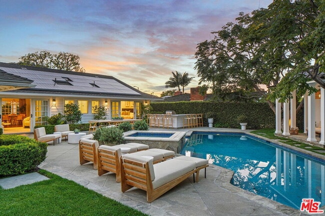 Photo - 1308 Mariners Dr