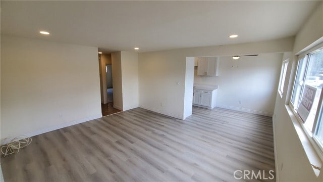 Building Photo - 5333 Hyde St Unit 02