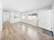 Photo - 10225 Fernglen Ave