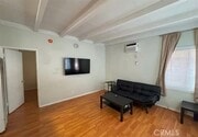 Photo - 167 E Linden Ave Townhome