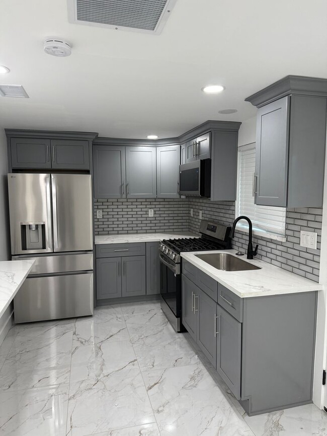 Cozy & Modern Newly built SFR ADU in Gard... - Cozy & Modern Newly built SFR ADU in Gard... House