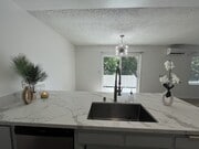 Photo - 445 E Magnolia Blvd