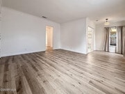 Photo - 5027 Cahuenga Blvd