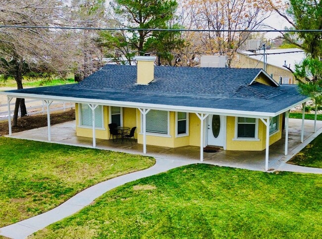 Building Photo - 41024 16th St W