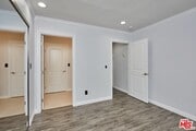 Photo - 4313 Kenwood Ave