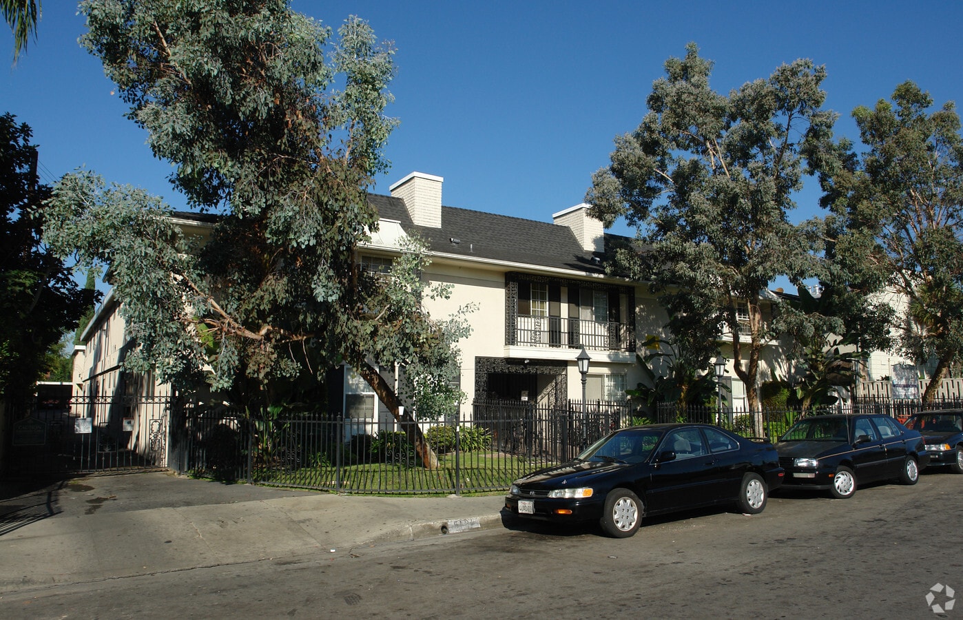 Rosemead Apartments - Rosemead Apartments