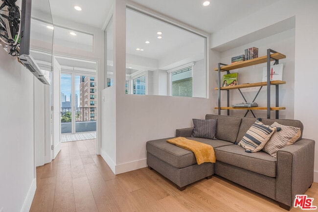 Photo - 10501 Wilshire Blvd Unit 1012