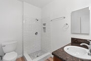 Photo - Willis Apartments