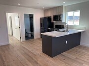Photo - ALL OCTOBER FREE! Spacious 3 Bedroom 3.5 B... Unit 1529 Winona Blvd