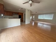 Photo - 16416 Rayen St