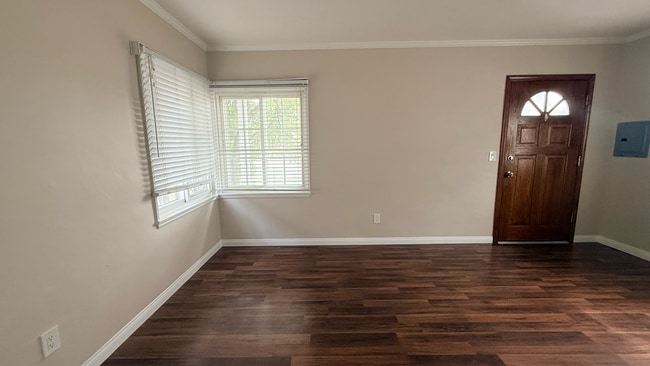 Photo - 4112 W Victory Blvd Unit 4112