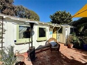 Photo - 455 Myrtle St