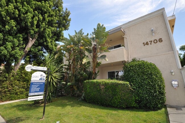 Building Photo - 14706 Dickens St