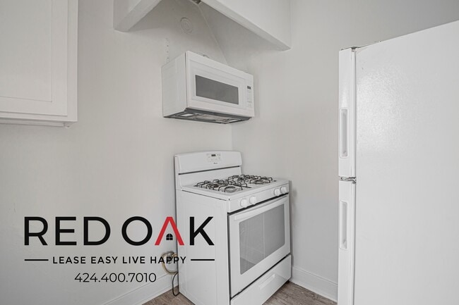 Photo - 979 S Oxford Ave Unit 205