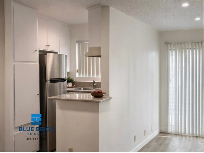 Photo - 4305 5th St Unit 8