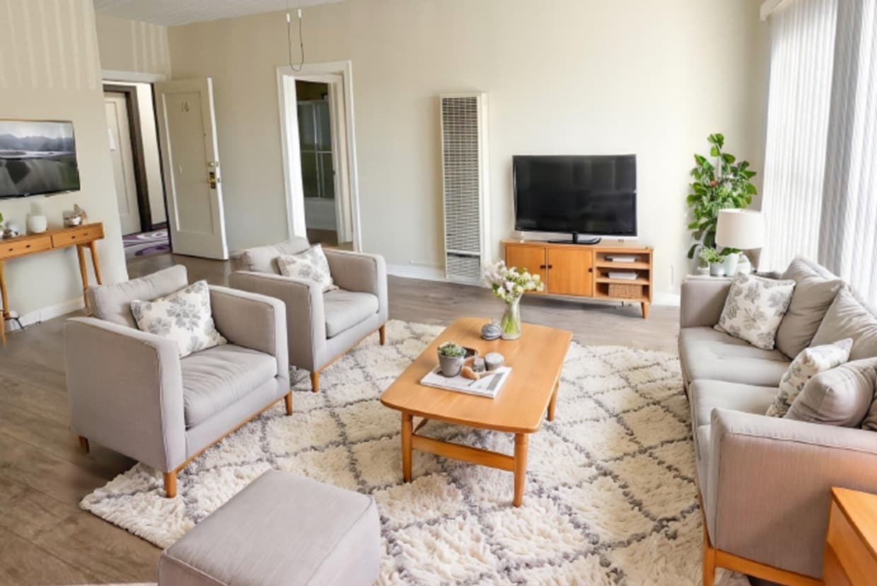 Floor Plan - 1BD/1BT (Renovated)