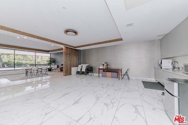 Photo - 4460 Wilshire Blvd Unit 705