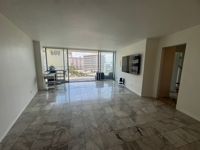 Photo - High-Rise Long Beach Condo with Ocean Views, Huge Balcony and Parking