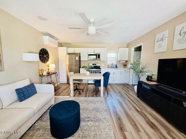 Photo - 42847 48th St W